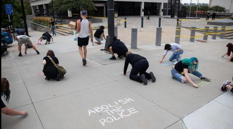 The First Amendment Freedom of Expression and Retaliatory Arrest