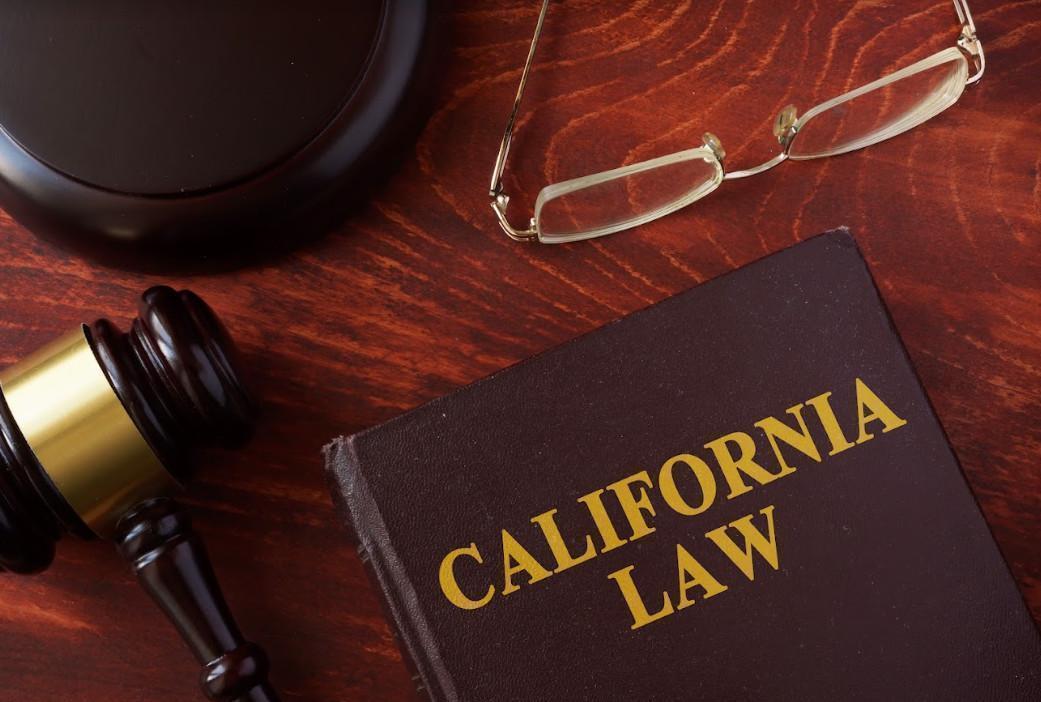 HUSBAND/WIFE PRIVILEGES AND CRIMINAL INVESTIGATIONS