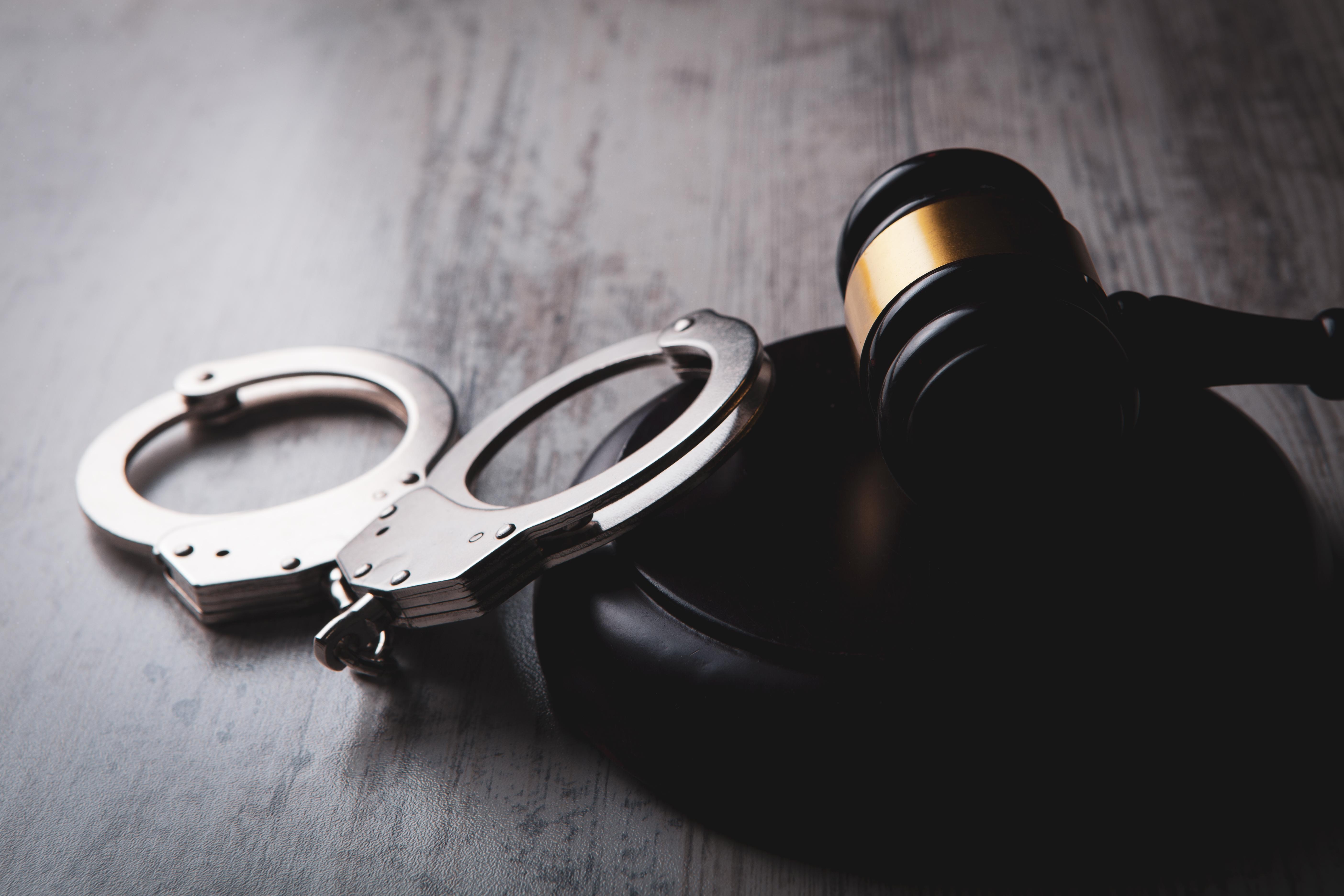 Can You Serve a Misdemeanor Warrant at Night if it’s Not OK’d for Night Service? 